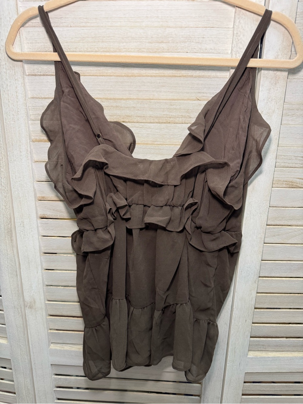 FARM Rio Brown Ruffle Tie-Front Top – Size M NWT - Picture 4 of 7